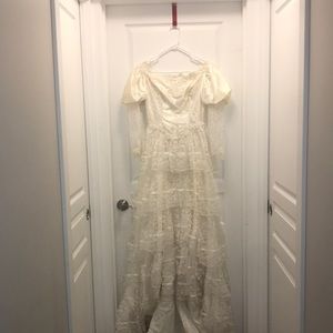 💣💣 PRICE DROP 💣💣 Vintage Lace Wedding Gown